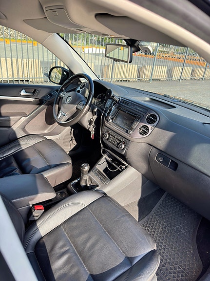 Volkswagen Tiguan 11 of 16