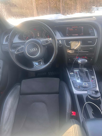 Audi A4 allroad 4 of 5