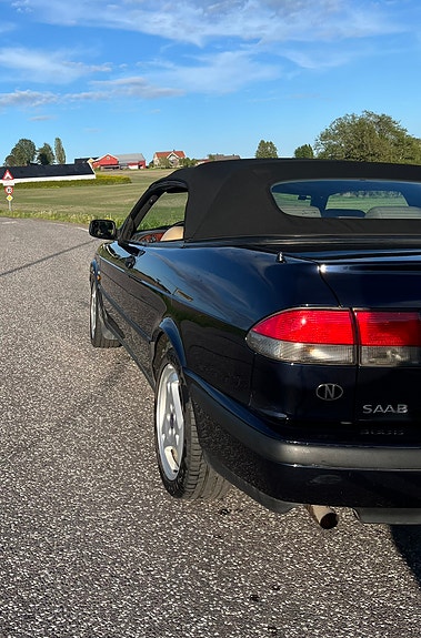 Saab 9-3 2 of 5