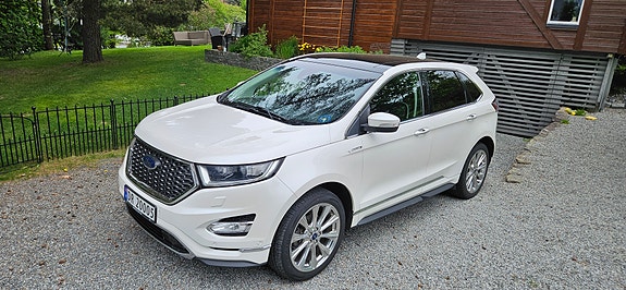 Ford Edge 3 of 5