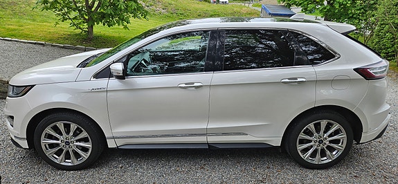 Ford Edge 4 of 5
