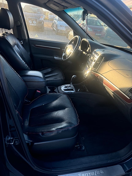 Hyundai Santa Fe 4 of 5