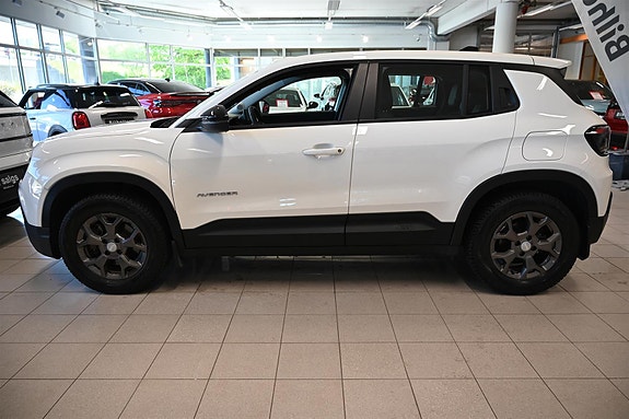 Jeep Avenger 2 of 5