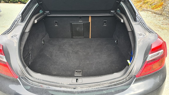 Opel Insignia 22 of 30