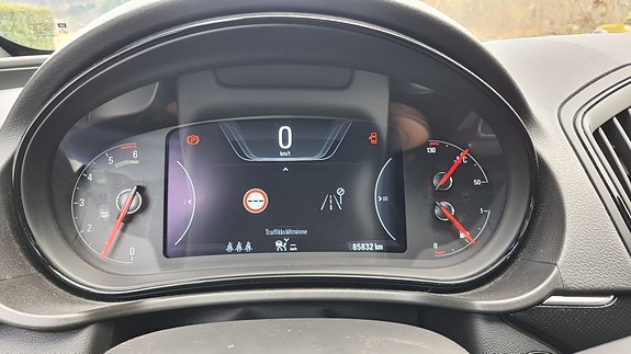 Opel Insignia 15 of 30