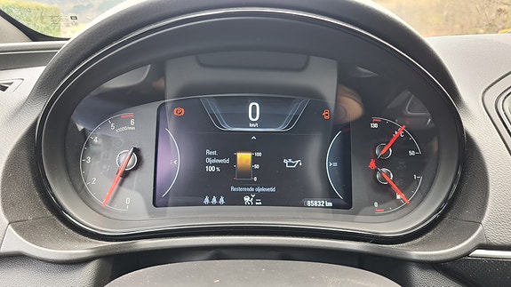 Opel Insignia 12 of 30