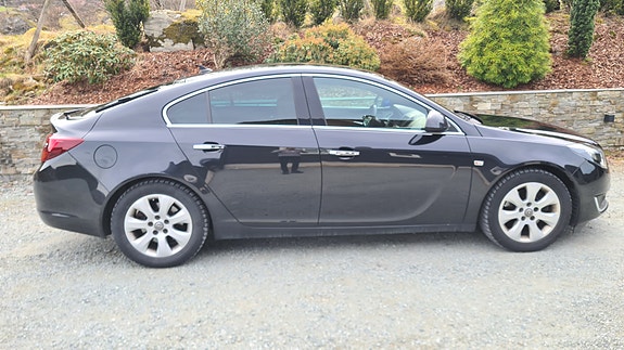 Opel Insignia 2 of 30