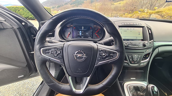 Opel Insignia 7 of 30