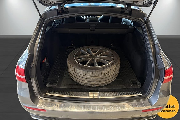 Mercedes-Benz E400 d 5 of 26