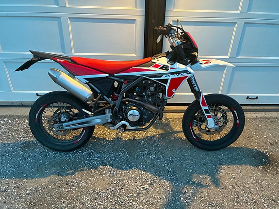 Fantic XMF 125 5 of 5