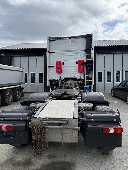 Mercedes-Benz Actros 2553 5 of 7