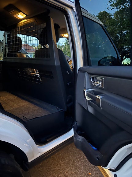 Land Rover Discovery 4 29 of 30