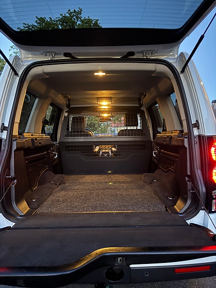 Land Rover Discovery 4 21 of 30