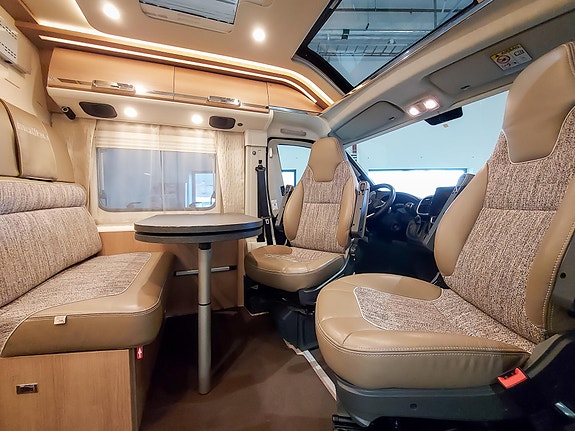 Malibu by Carthago Van 640 2 of 21
