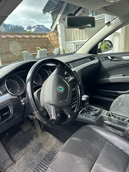 Skoda Superb 3 of 3