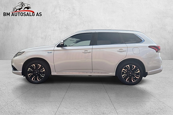 Mitsubishi Outlander 4 of 5