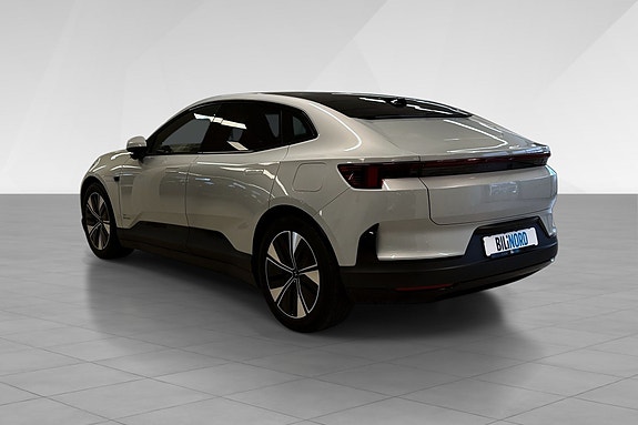 Polestar 4 4 of 5