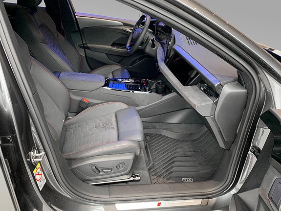 Audi A6 e-tron 16 of 30