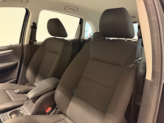 Mercedes-Benz B180 13 of 26