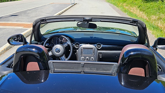 Mazda MX-5 10 of 29