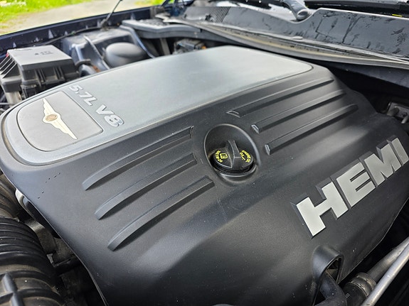 Chrysler 300C 23 of 23