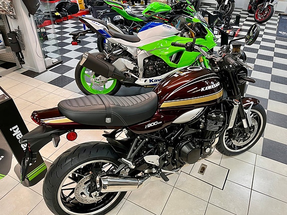 Kawasaki Z900RS 7 of 7
