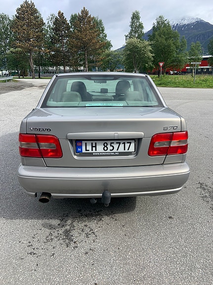 Volvo S70 4 of 5