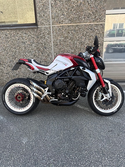 MV Agusta Brutale 800 Dragster