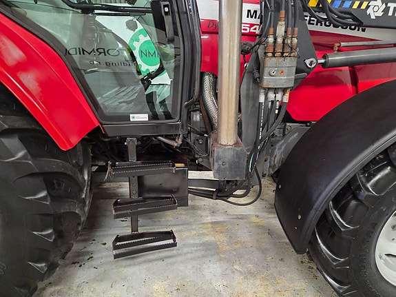 Massey Ferguson 5475 Dyna 4 13 of 24