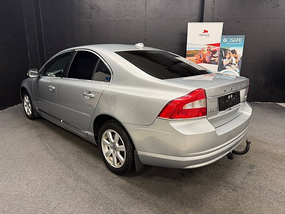 Volvo S80 5 of 5