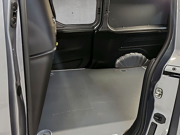 Citroen Berlingo Electrique 13 of 17