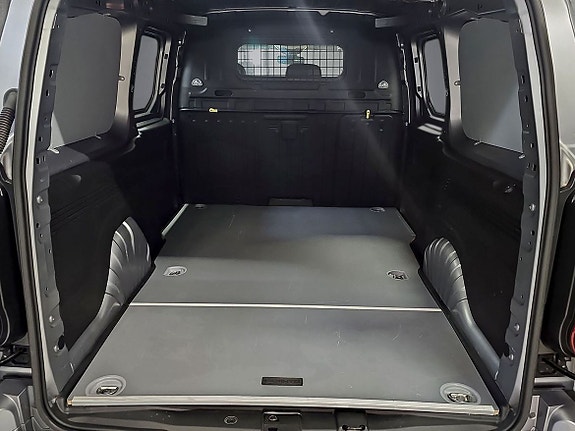 Citroen Berlingo Electrique 14 of 17