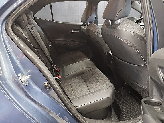 Toyota Corolla 12 of 24