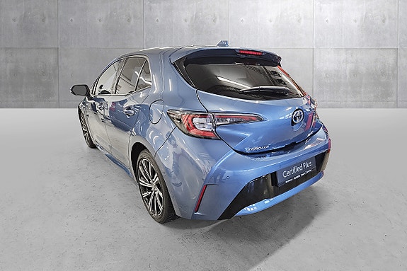 Toyota Corolla 3 of 24