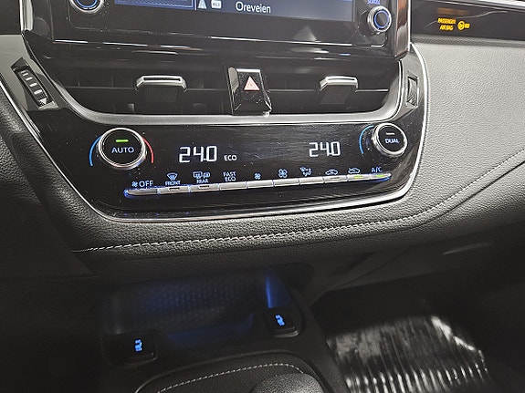 Toyota Corolla 19 of 24