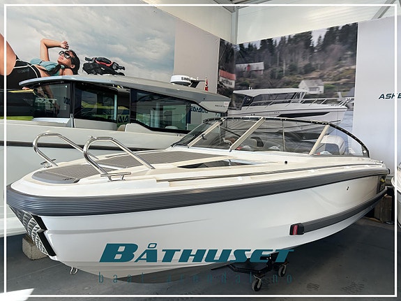 Ibiza 770 Touring / Yamaha 300 Hvit / servo / ferdig shinet & servet / 35 T / Bå