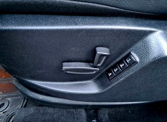 Ford S-MAX 8 of 27