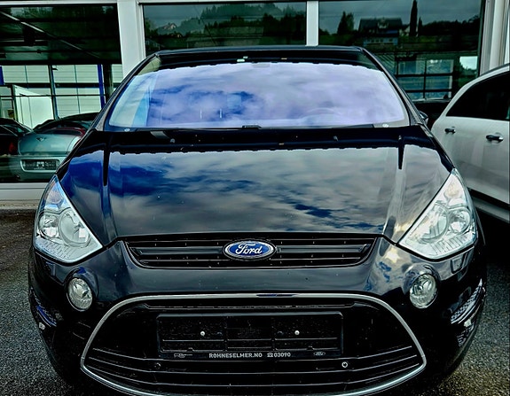 Ford S-MAX 3 of 27