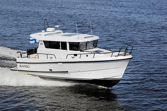 NY - SARGO 33 med BAKDØR - SIDEPORT - TAXIBÅT 6 of 30