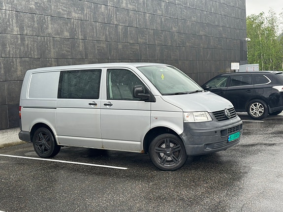 Volkswagen Transporter 12 of 21