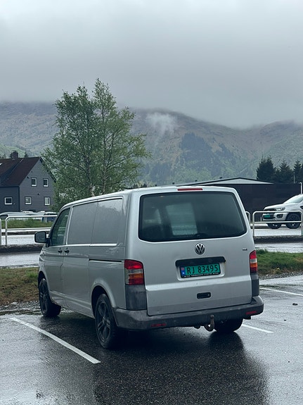 Volkswagen Transporter 14 of 21