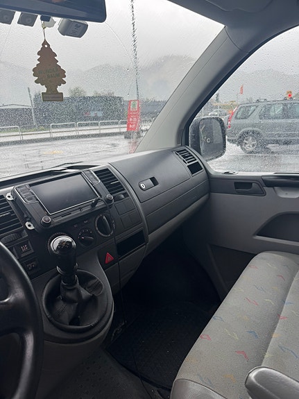 Volkswagen Transporter 10 of 21