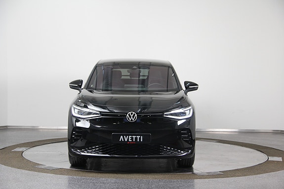 Volkswagen ID.5 GTX 2 of 5