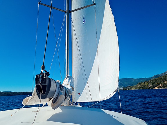LEV LIVET I MIDDELHAVET: Beneteau Oceanis Clipper 411 - Kan selges uten moms! 23 of 30