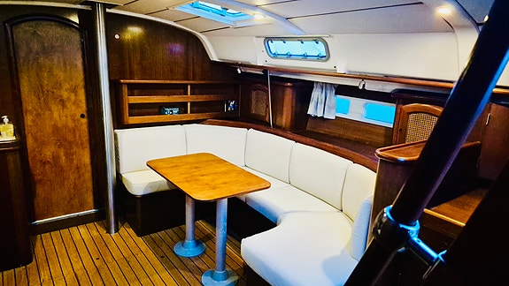 LEV LIVET I MIDDELHAVET: Beneteau Oceanis Clipper 411 - Kan selges uten moms! 4 of 30