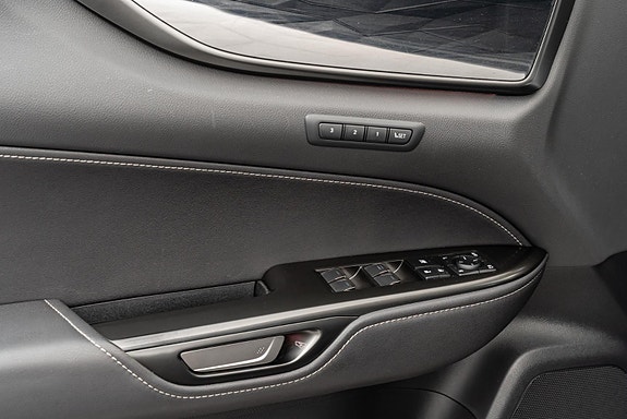 Lexus NX450h 17 of 25