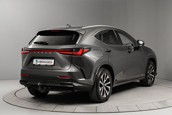 Lexus NX450h 4 of 25