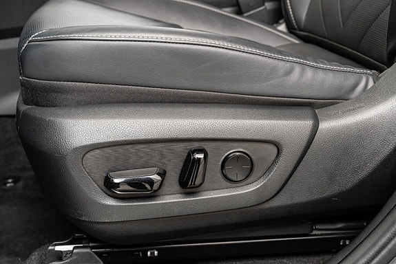 Lexus NX450h 16 of 25