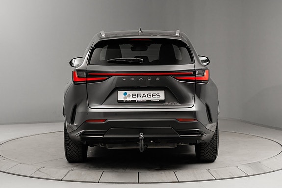 Lexus NX450h 3 of 25