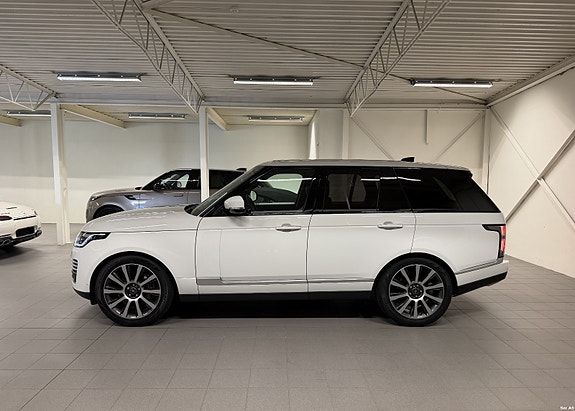 Land Rover Range Rover 2 of 5